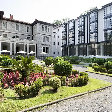 Hotel De 4*