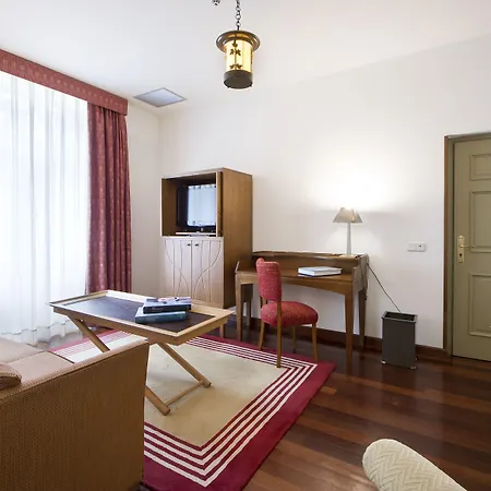 De Hotel 4*