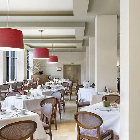 מלון De לימפיאס